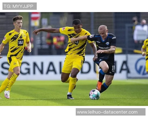 友谊赛精彩回顾：多特蒙德与里昂激战四三的巅峰对决分析