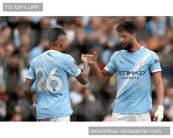 英超惊天冷门多特蒙德狂胜切尔西六比二乌龙球引发全场欢呼