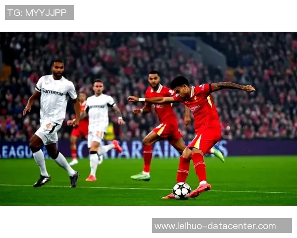 波尔图友谊赛大胜利物浦帽子戏法引发转会热议与全场欢呼