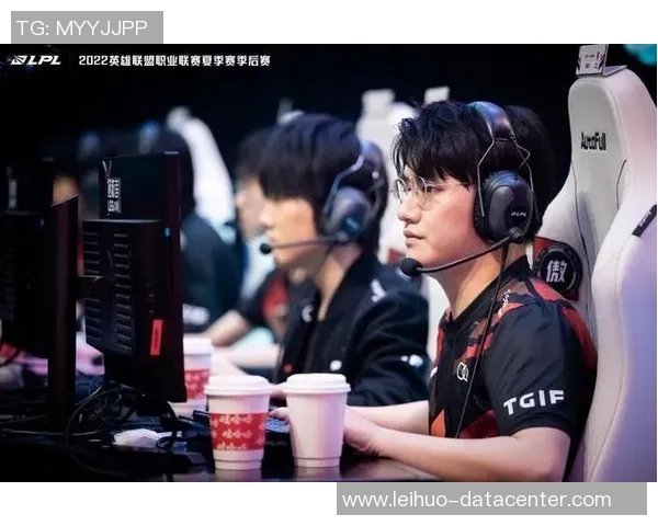 高校联赛精彩回顾TES团队配合展现出色默契与战术深度