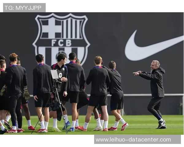 本菲卡大胜马竞6-2友谊赛惊现爆冷瞬间引发全场热议 本菲卡大胜马竞6-2友谊赛惊现爆冷瞬间引发全场热议