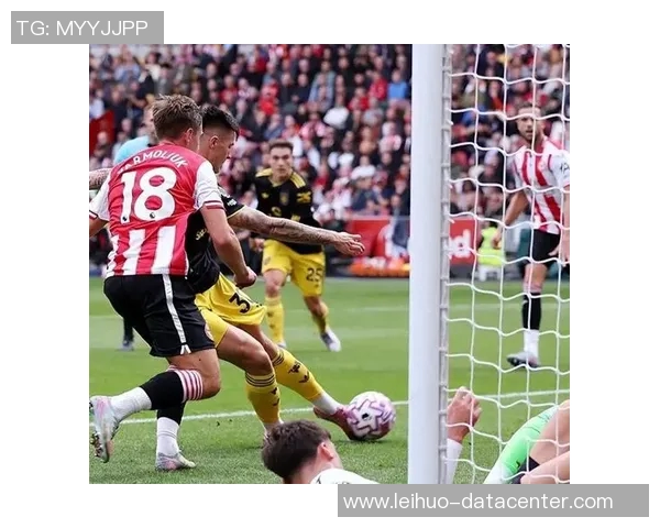 英超激战多特蒙德逆转马竞上演帽子戏法引爆全场激情